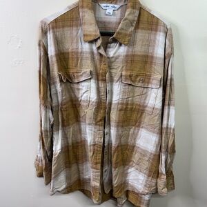 Old Navy Men's Tan and Cream Plaid Button-Down Shirt